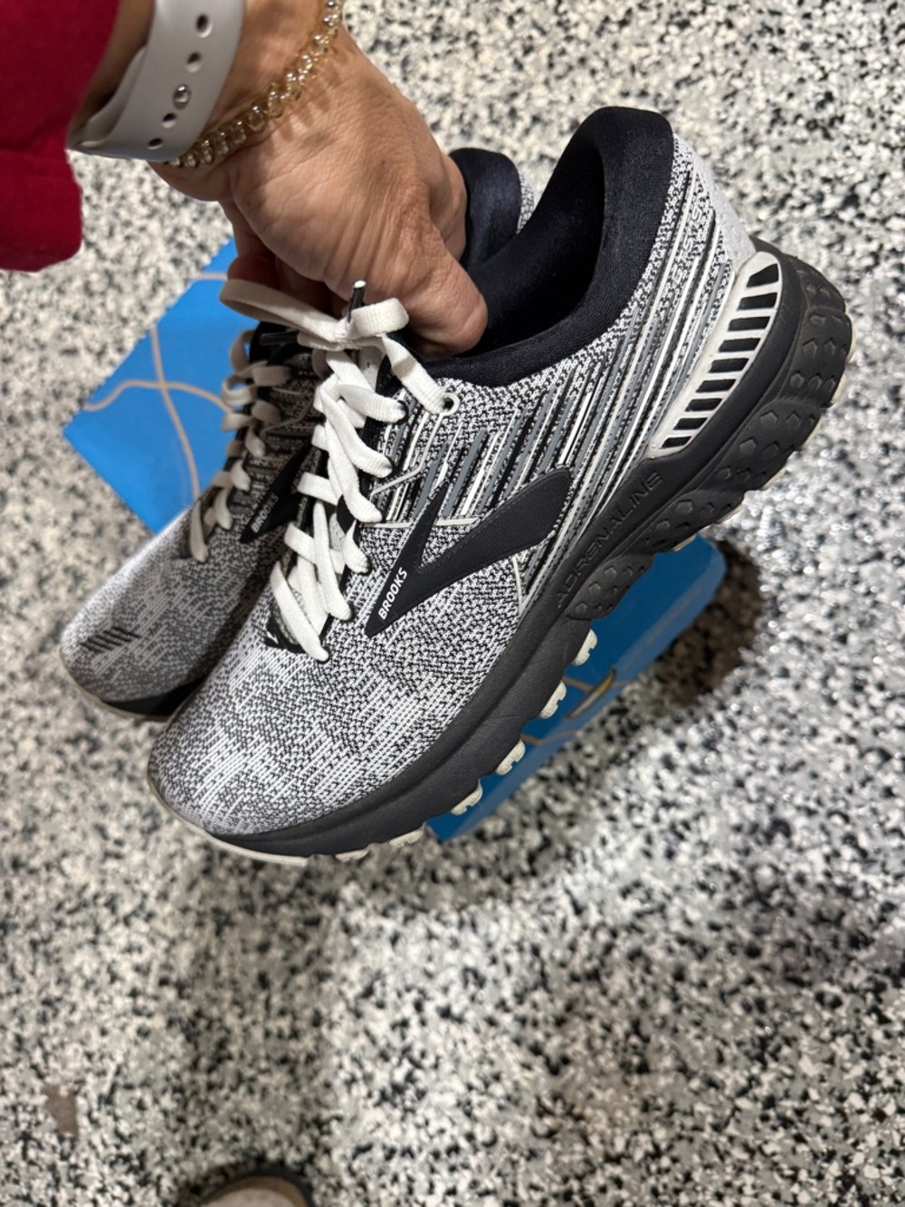 Brooks Adrenaline GTS 19